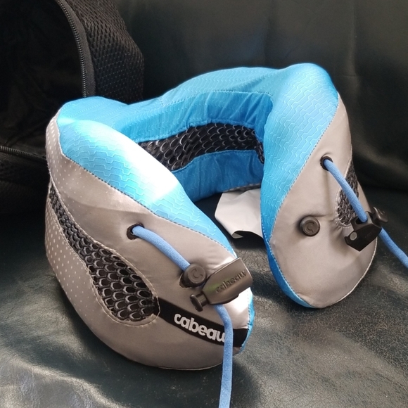 Memory Foam Travel Pillow - Picture 2 of 3